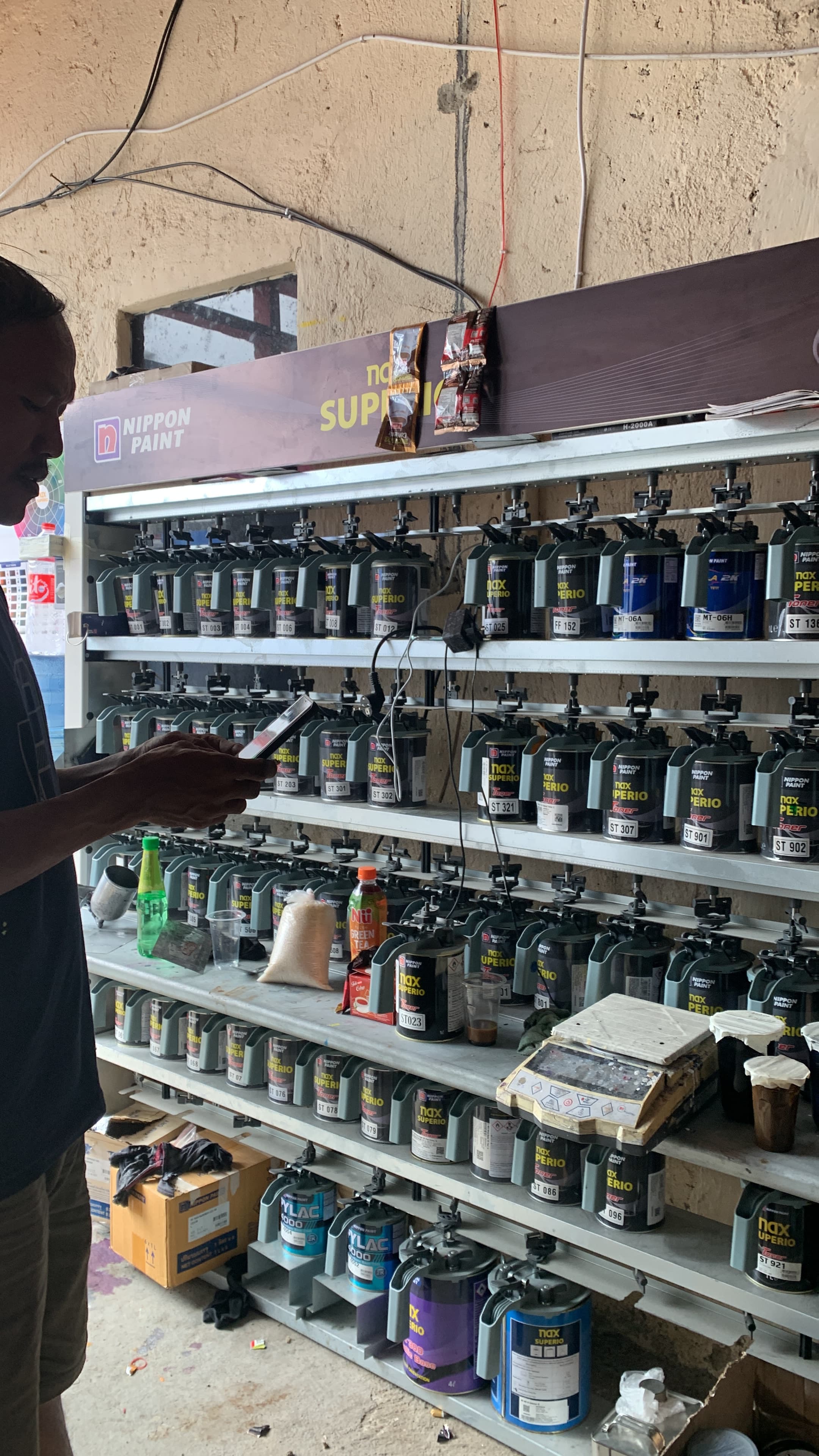 Cat - 1BF9E63D-D915-4767-B3DB-5A015572C0DB.jpg